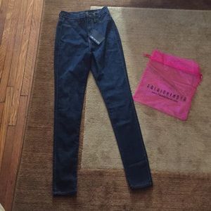 ✨🦋FASHION NOVA SZ 5 HIGH WAISTED JEANS🦋✨